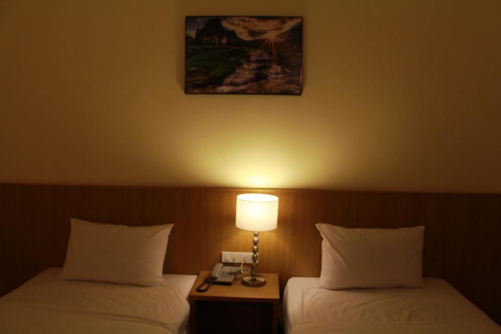 The Lephant Hotel Surat Thani Exterior photo