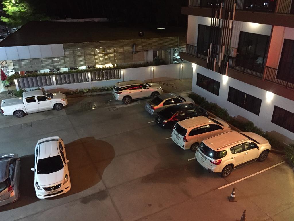 The Lephant Hotel Surat Thani Exterior photo