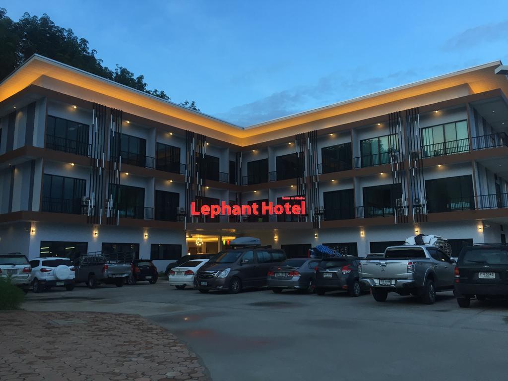 The Lephant Hotel Surat Thani Exterior photo