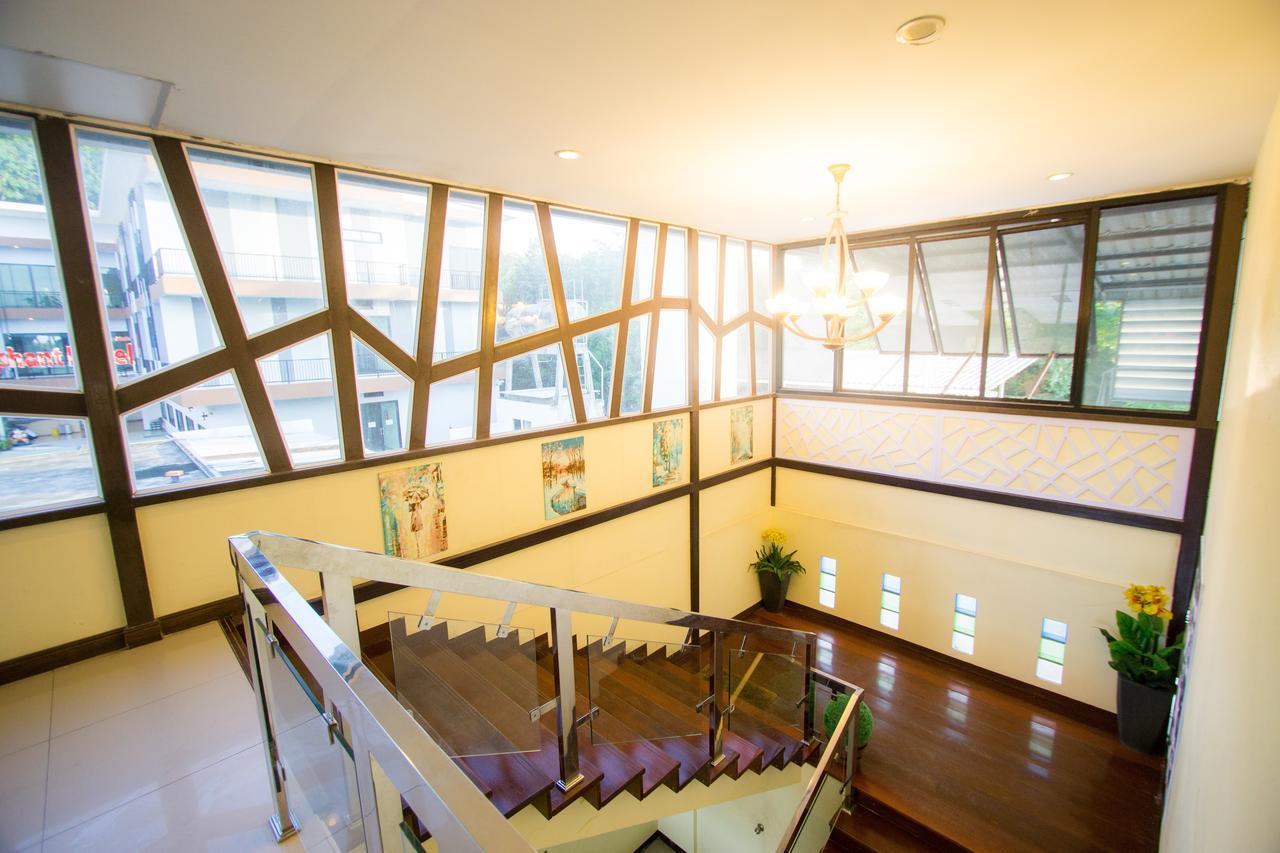 The Lephant Hotel Surat Thani Exterior photo