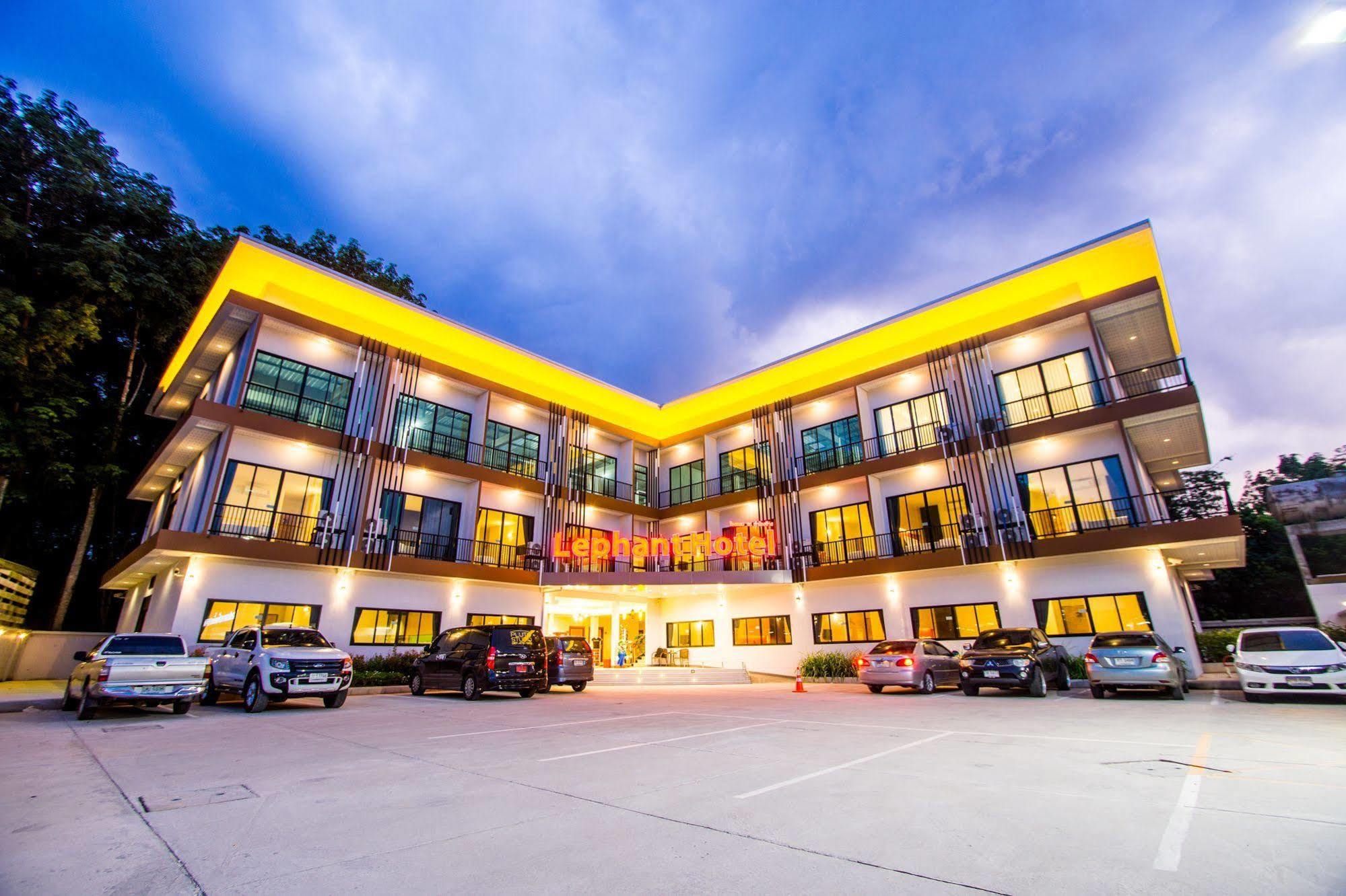 The Lephant Hotel Surat Thani Exterior photo